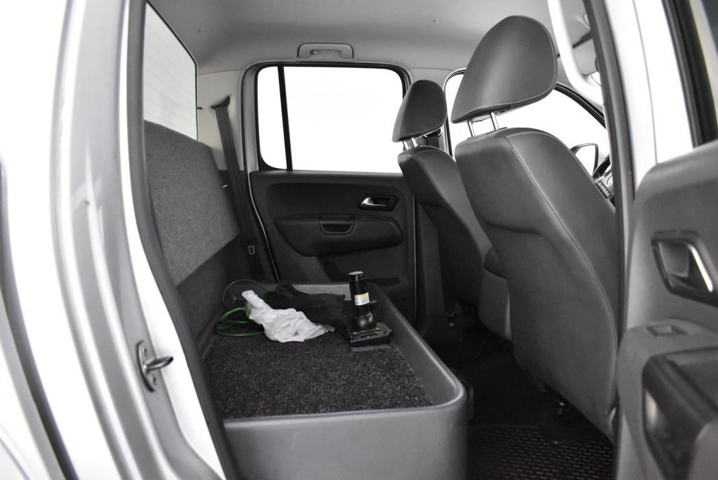 VOLKSWAGEN Amarok 2014