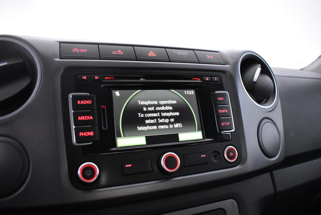 VOLKSWAGEN Amarok 2014