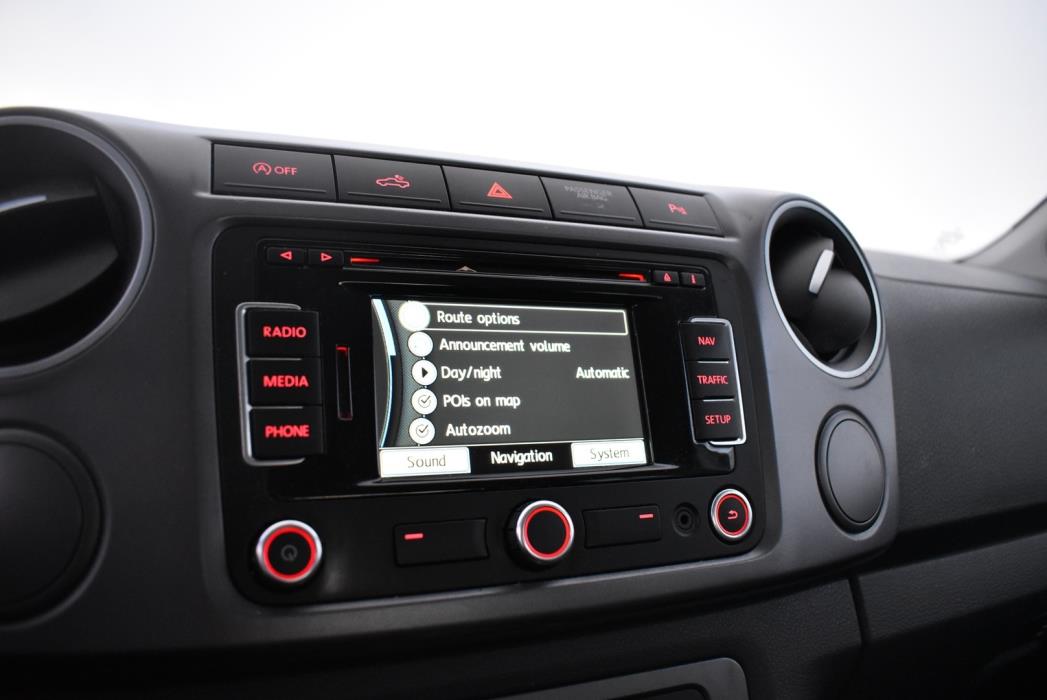 VOLKSWAGEN Amarok 2014