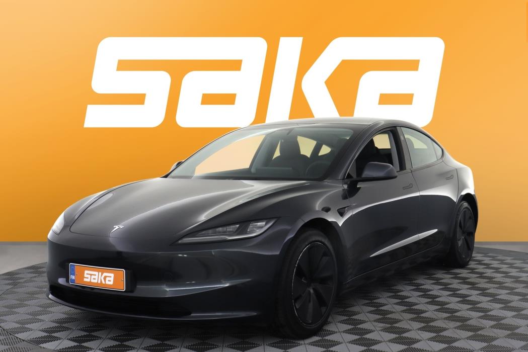 TESLA Model 3 2024