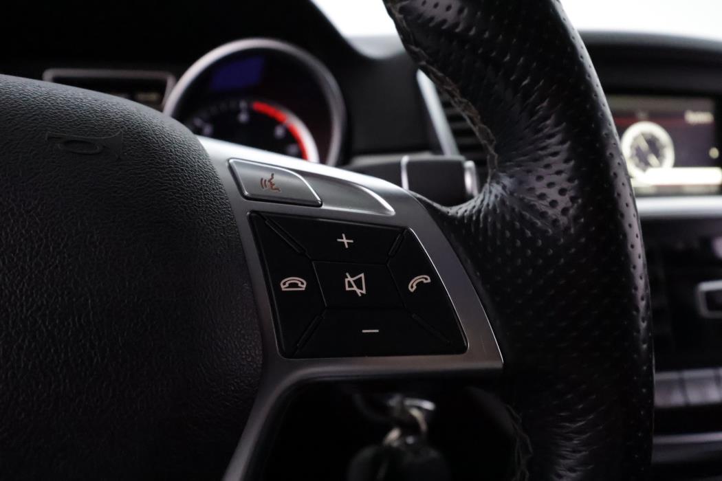 MERCEDES-BENZ ML 2013