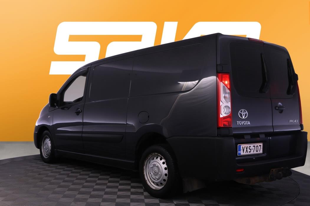 TOYOTA Proace 2016