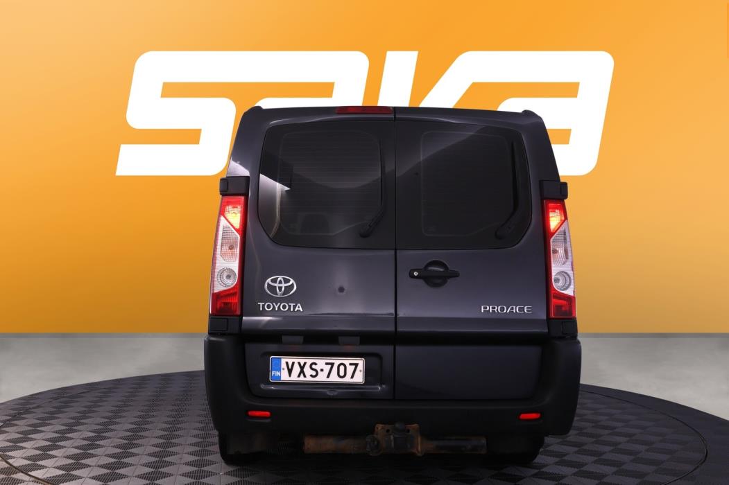 TOYOTA Proace 2016