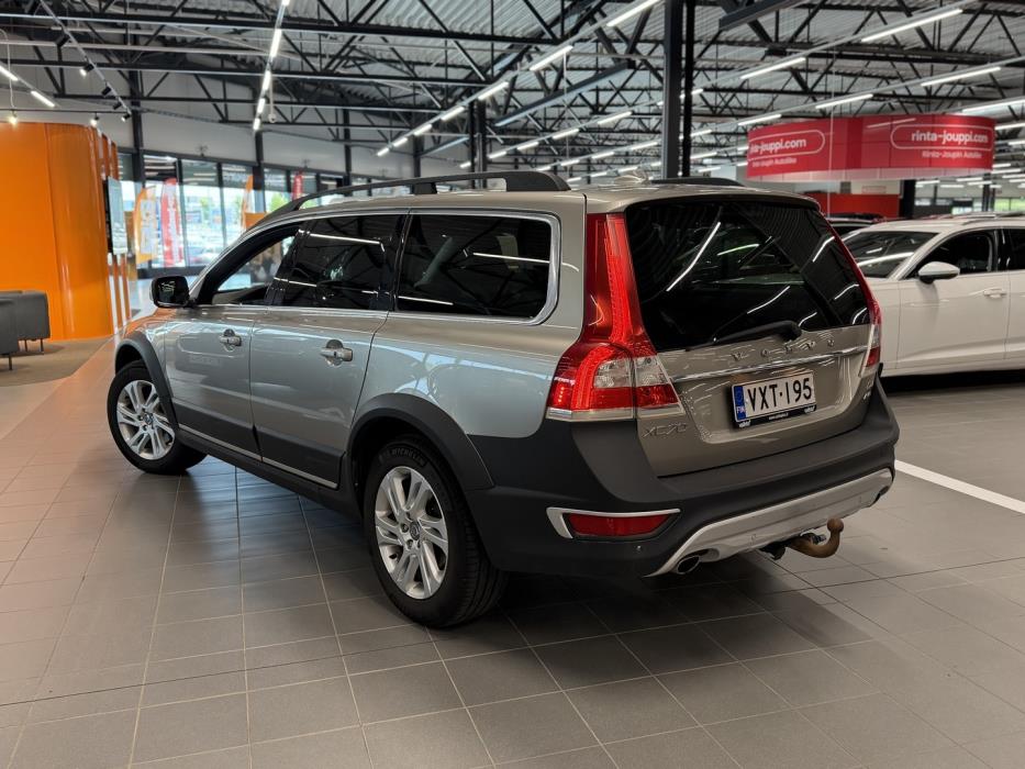 VOLVO XC70 2015