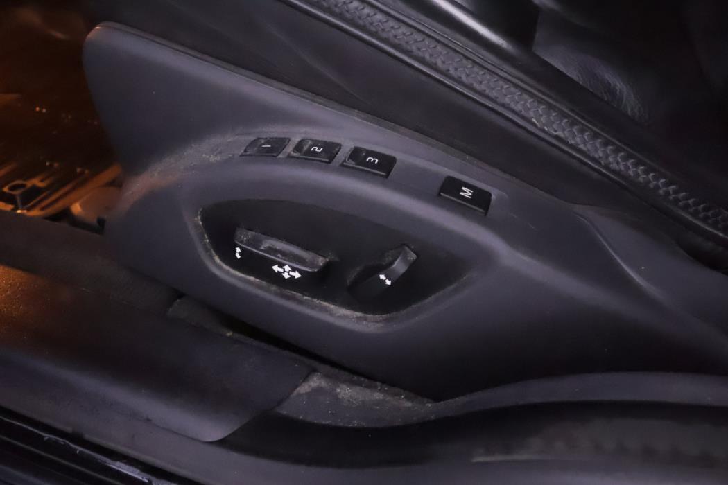 VOLVO XC70 2010