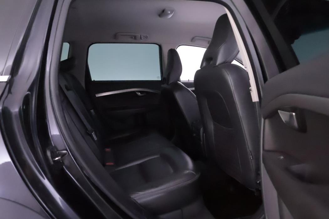 VOLVO XC70 2010