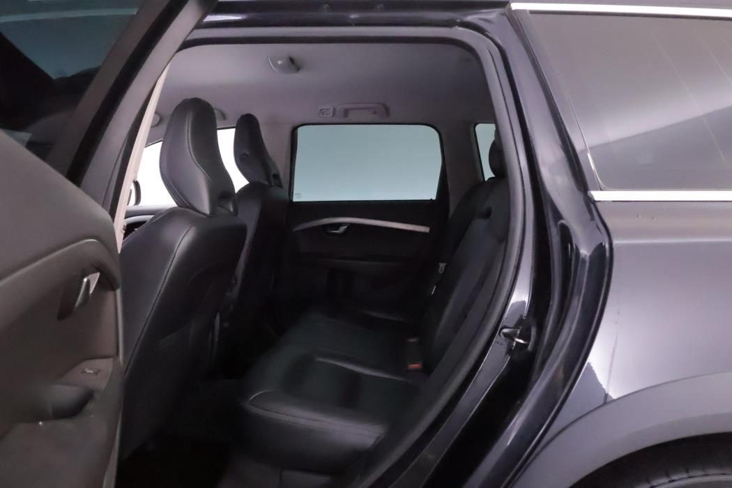VOLVO XC70 2010