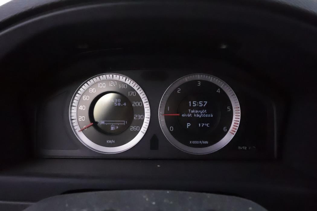 VOLVO XC70 2010