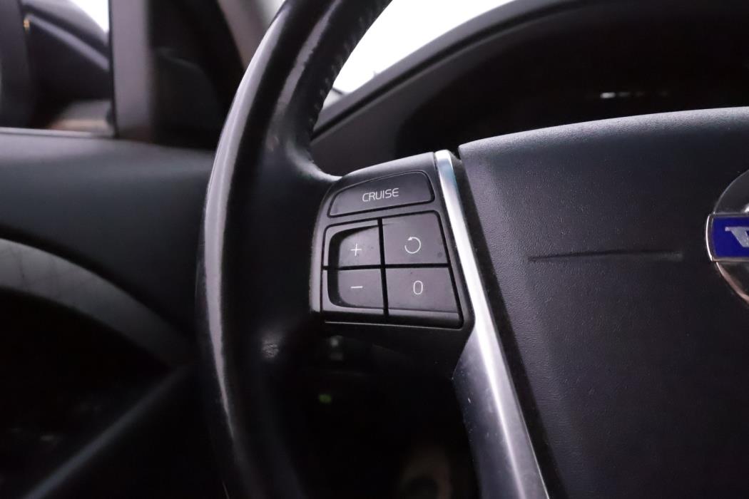 VOLVO XC70 2010