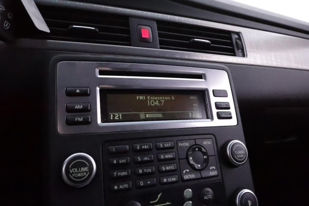 VOLVO XC70 2010