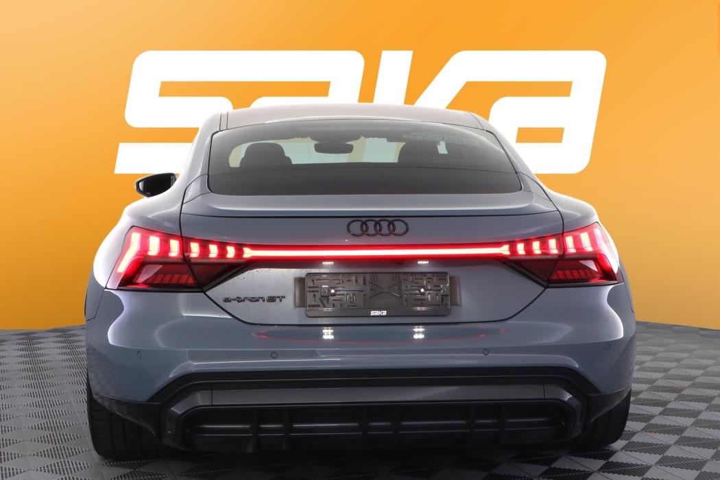 AUDI e-tron GT 2022