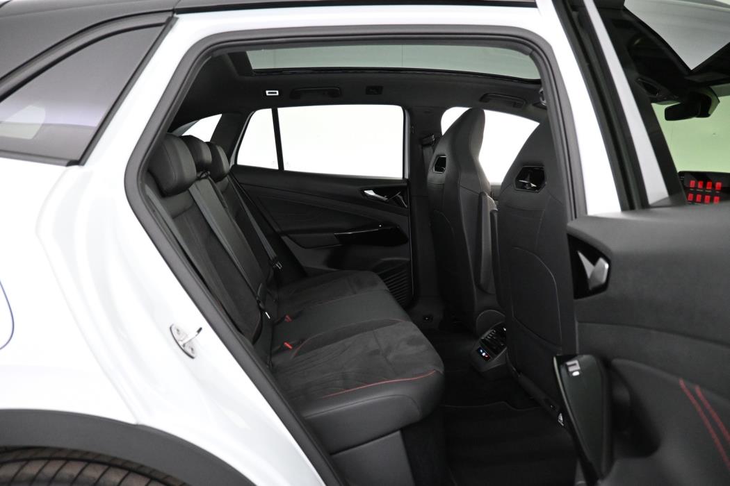 VOLKSWAGEN ID.4 2024