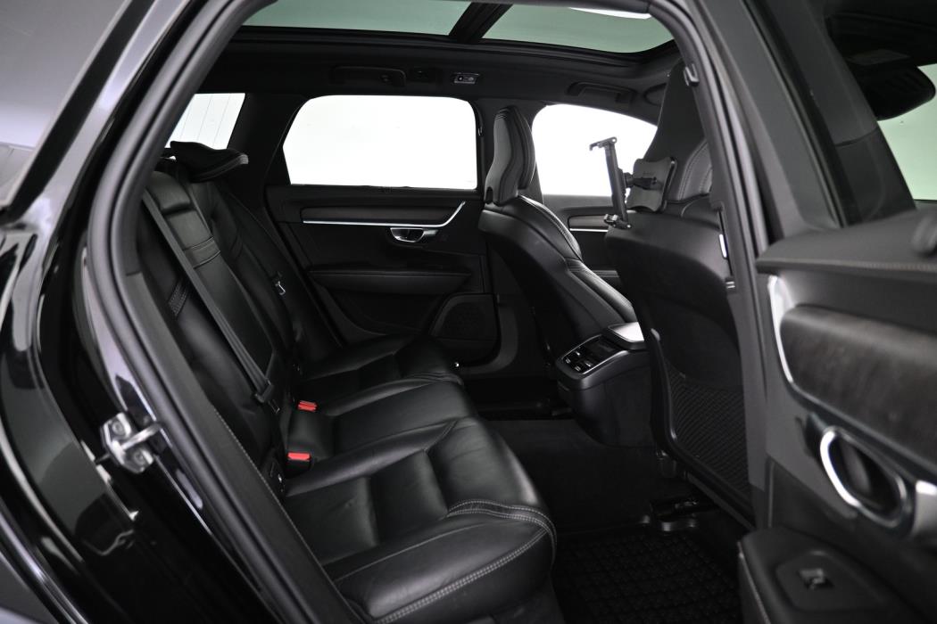 VOLVO V90 Cross Country 2020