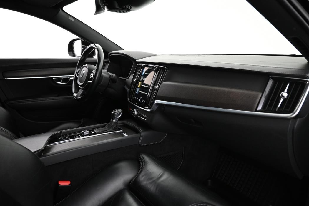 VOLVO V90 Cross Country 2020