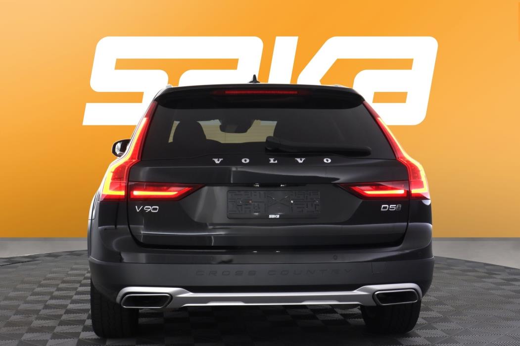 VOLVO V90 Cross Country 2020