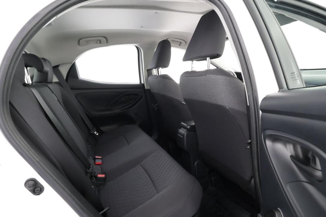 TOYOTA Yaris 2021