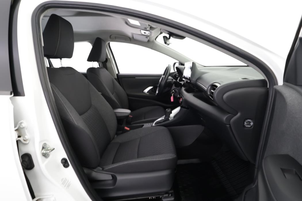 TOYOTA Yaris 2021