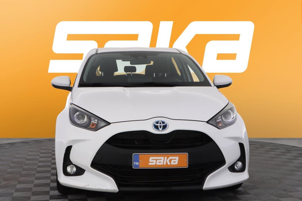 TOYOTA Yaris 2021