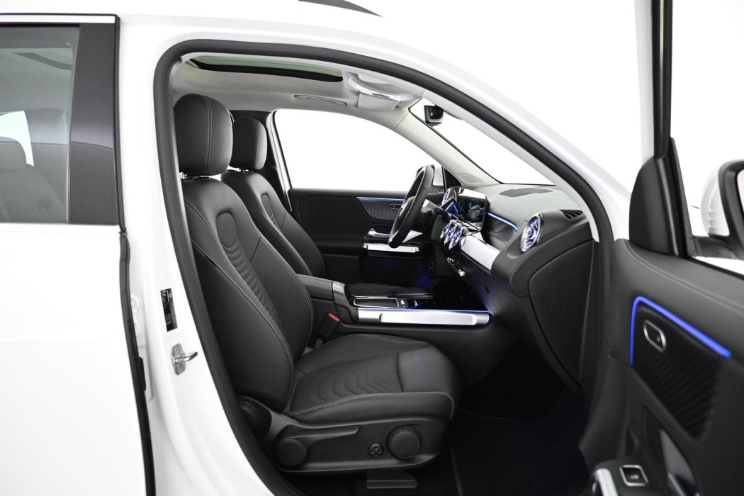 MERCEDES-BENZ EQB 2025