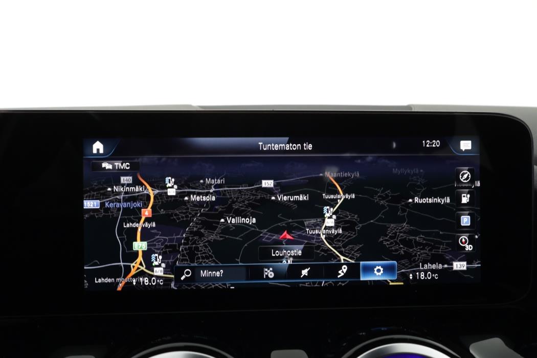 MERCEDES-BENZ EQA 2023