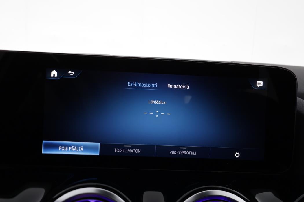 MERCEDES-BENZ EQA 2023