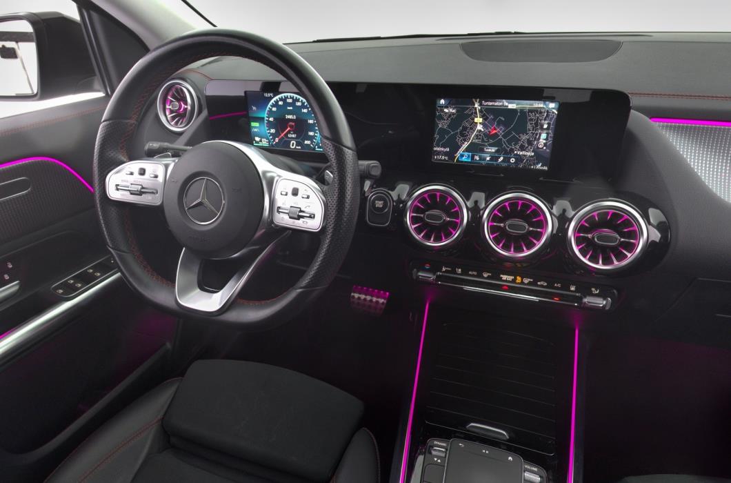 MERCEDES-BENZ EQA 2023