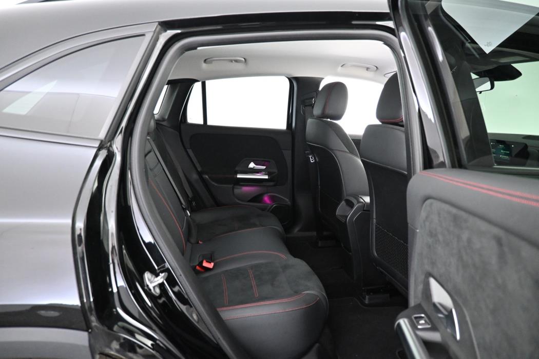 MERCEDES-BENZ EQA 2023