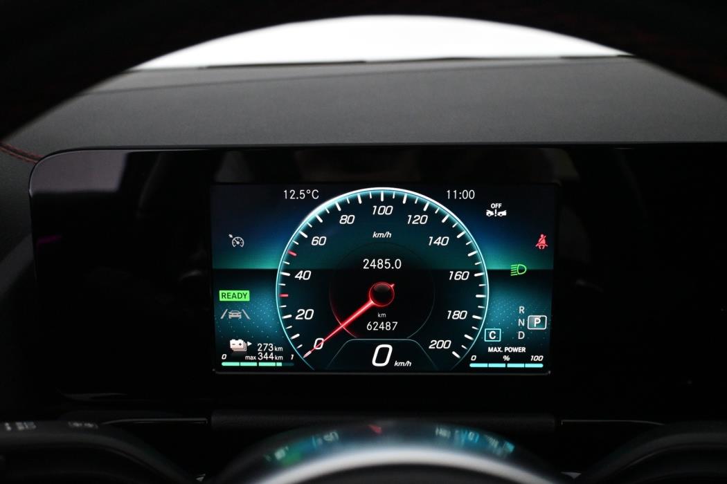 MERCEDES-BENZ EQA 2023