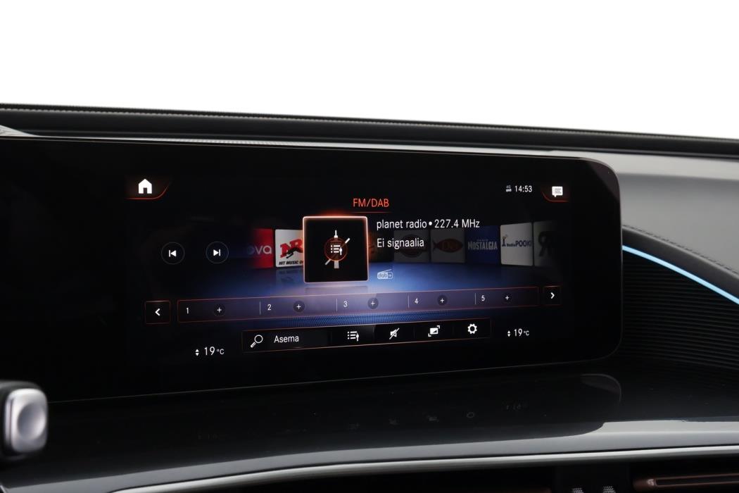 MERCEDES-BENZ EQC 2023
