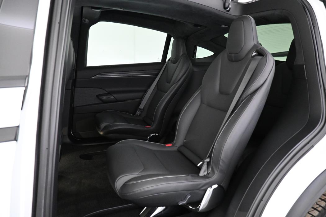 TESLA Model X 2023