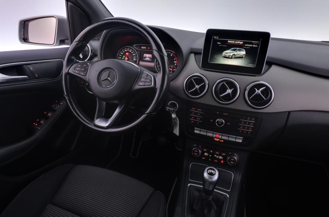 MERCEDES-BENZ B 2016