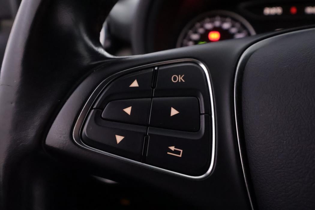 MERCEDES-BENZ B 2016