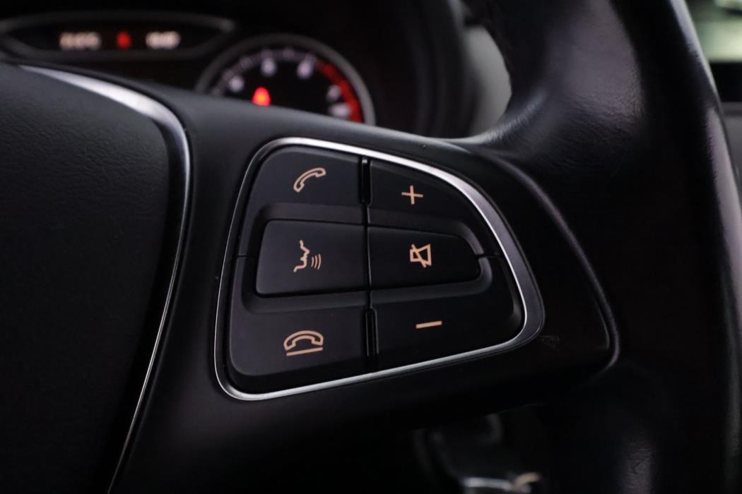 MERCEDES-BENZ B 2016