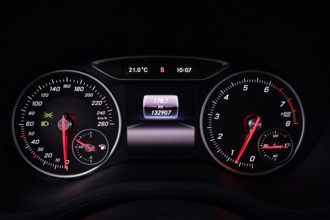 MERCEDES-BENZ B 2016