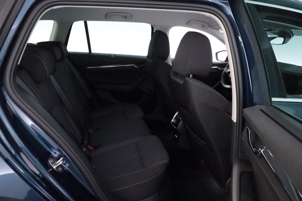 SKODA Octavia 2024
