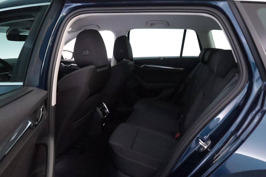 SKODA Octavia 2024