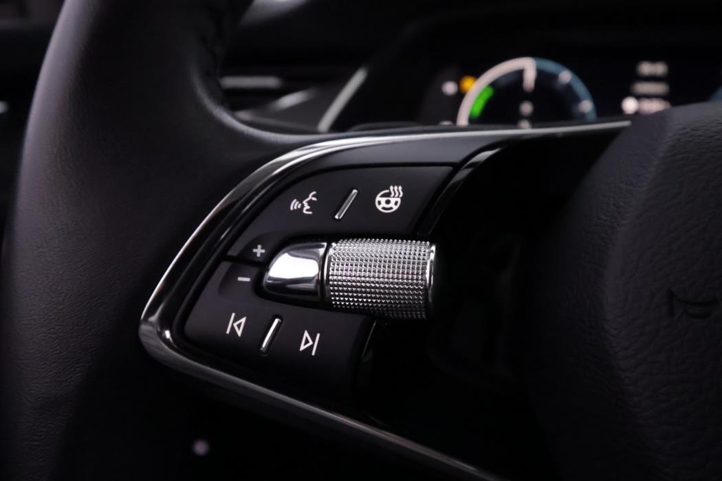 SKODA Octavia 2024