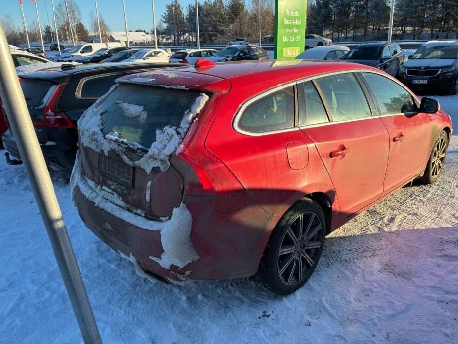 VOLVO V60 2014