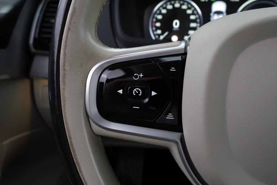 VOLVO XC90 2019