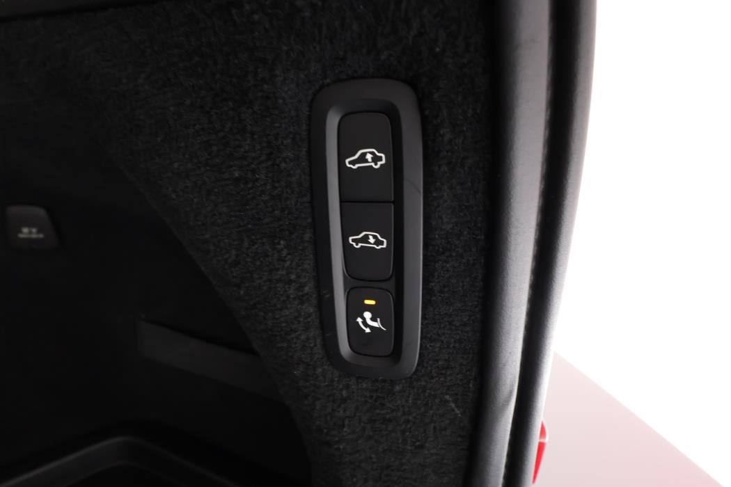 VOLVO XC90 2019