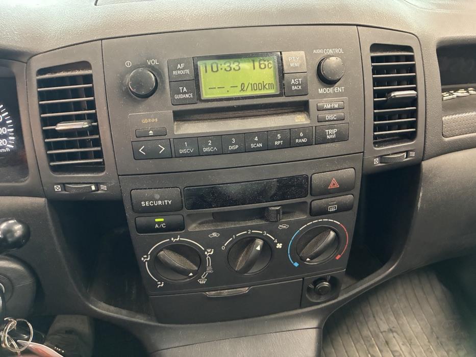 TOYOTA Corolla Verso 2004