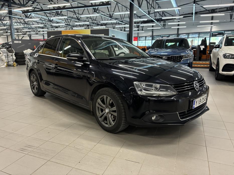 VOLKSWAGEN Jetta 2012