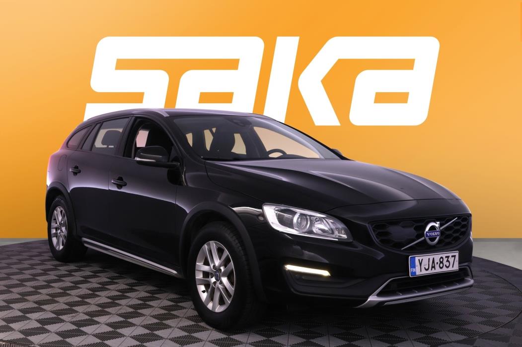VOLVO V60 Cross Country 2016