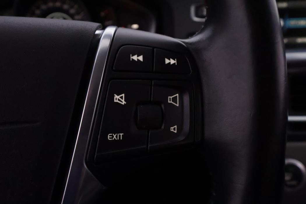 VOLVO V60 Cross Country 2016
