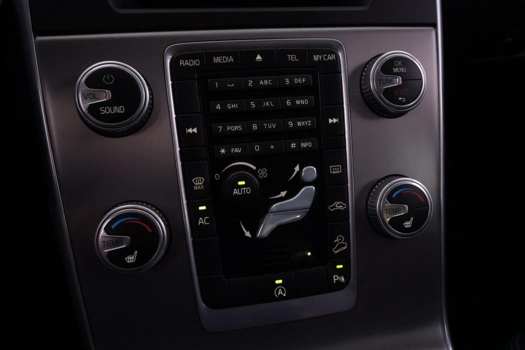 VOLVO V60 Cross Country 2016