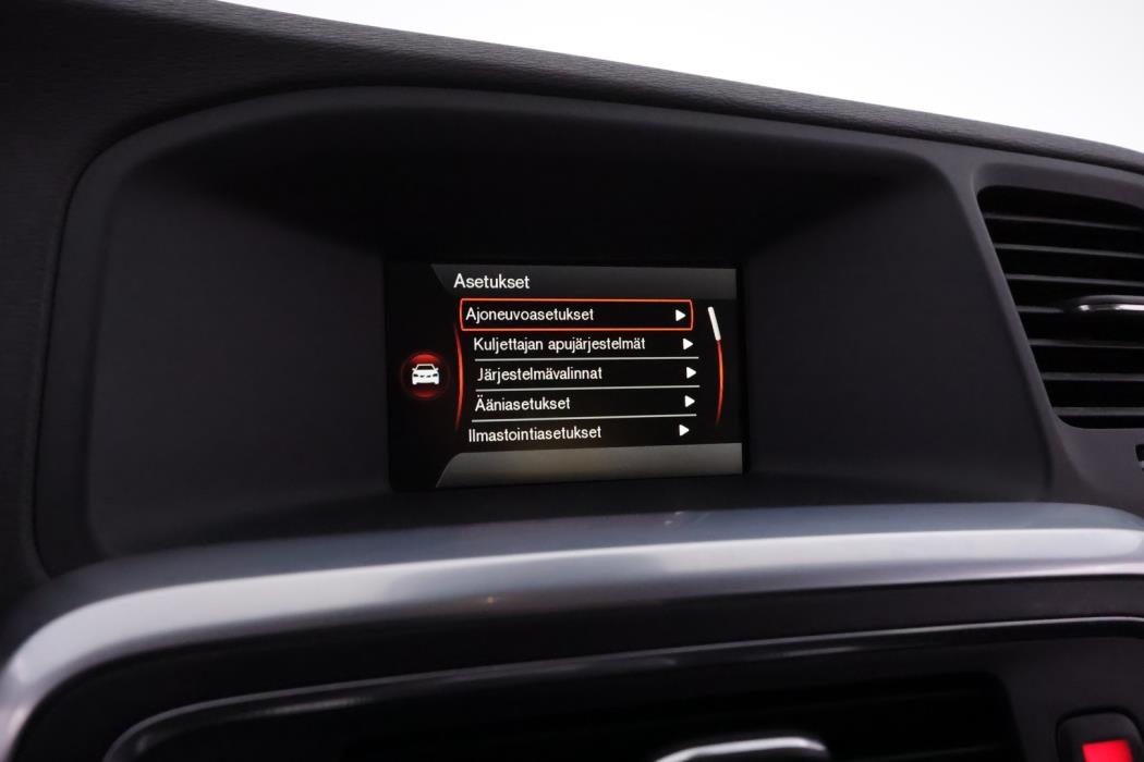 VOLVO V60 Cross Country 2016