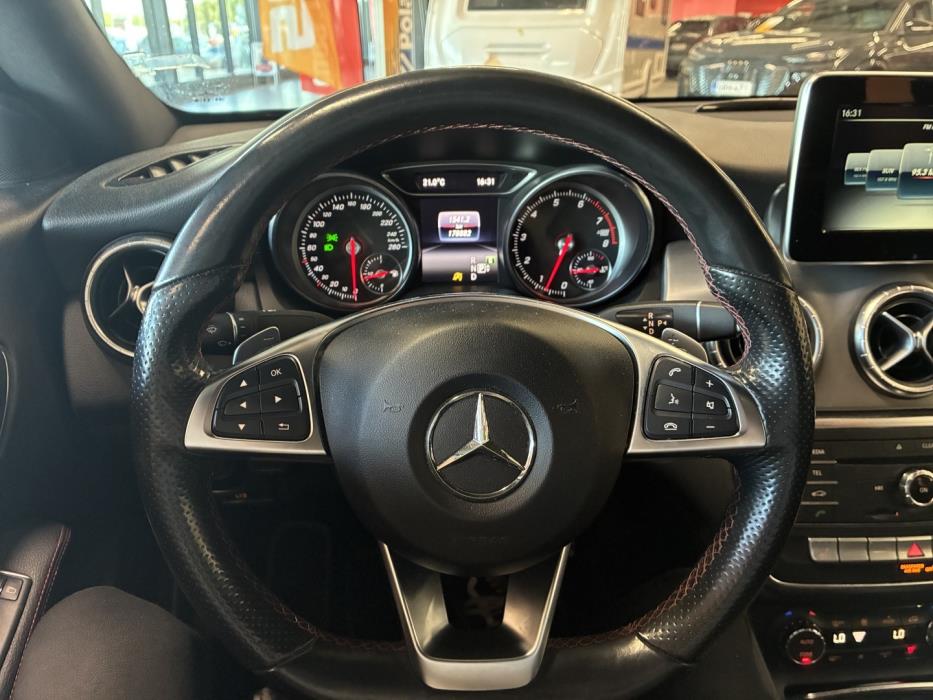 MERCEDES-BENZ CLA 2018