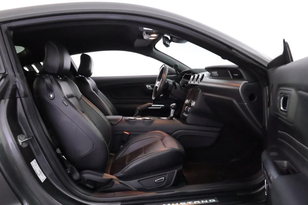 FORD Mustang 2019