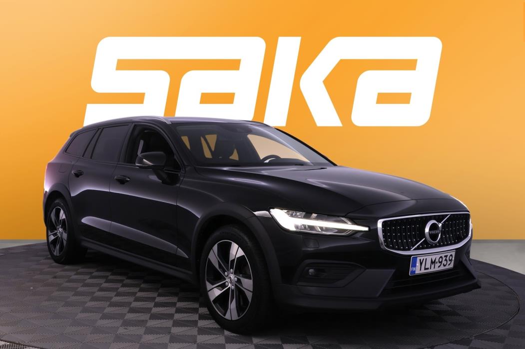 VOLVO V60 Cross Country 2022