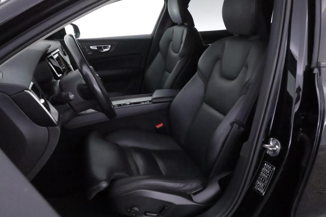 VOLVO V60 Cross Country 2022